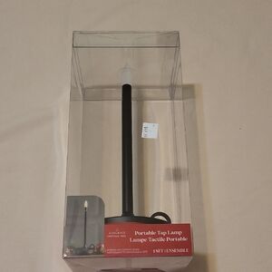 Portable Tap Lamp- Black